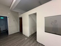 Jurong East Avenue 1 (D22), Shop House #610668481